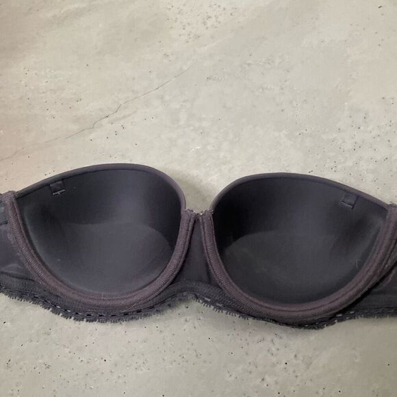 Calvin Klein Push Up Strapless Bra - Picture 3 of 4